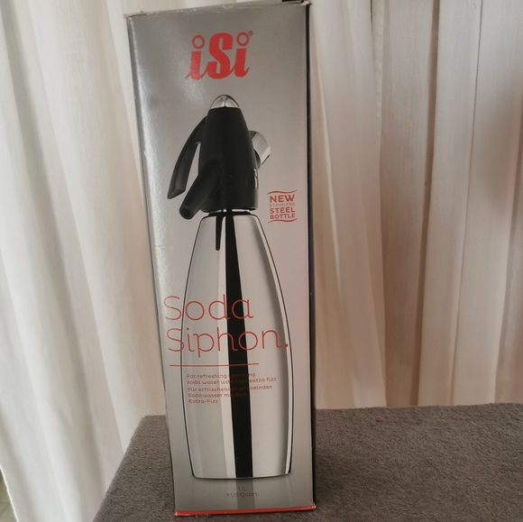 Classic Soda Syphon - Picture 1 of 3